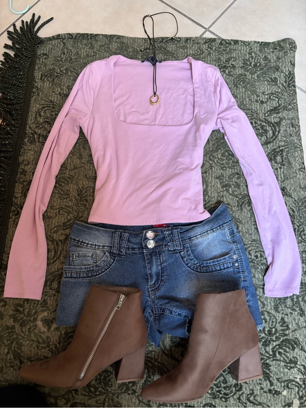 Forever 21 • Baby Pink Long Sleeve Scoop Neck Top